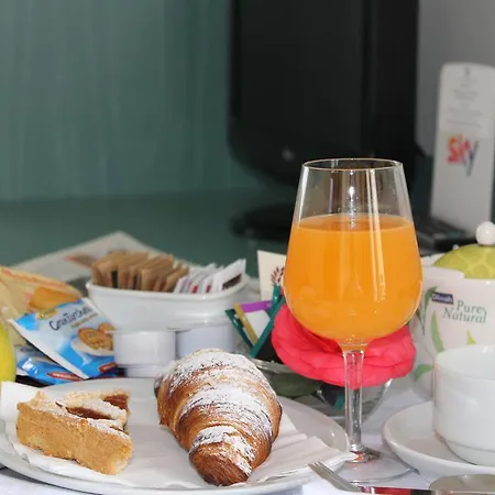 Riviera 3* Варацце
