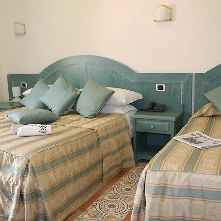 Riviera Ξενοδοχείο 3*