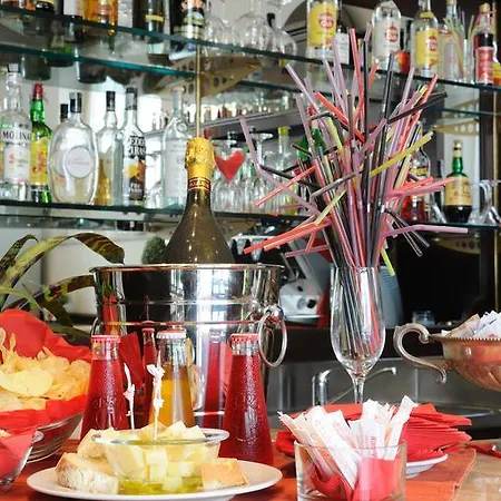 Riviera 3* Варацце