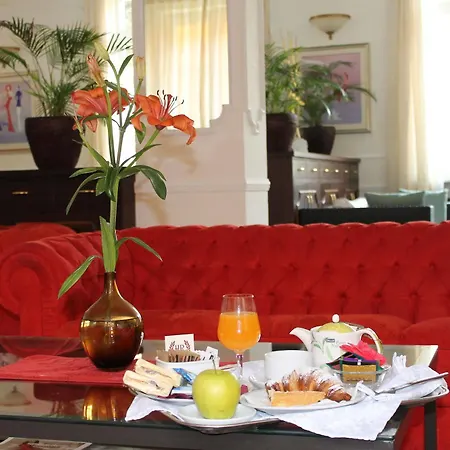 Hotel Riviera