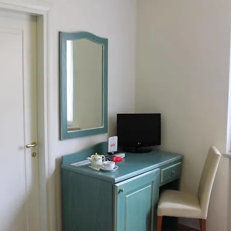 Riviera Hotel 3*