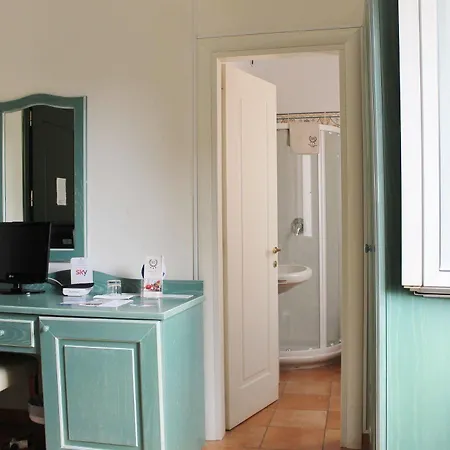 Ξενοδοχείο Riviera 3*