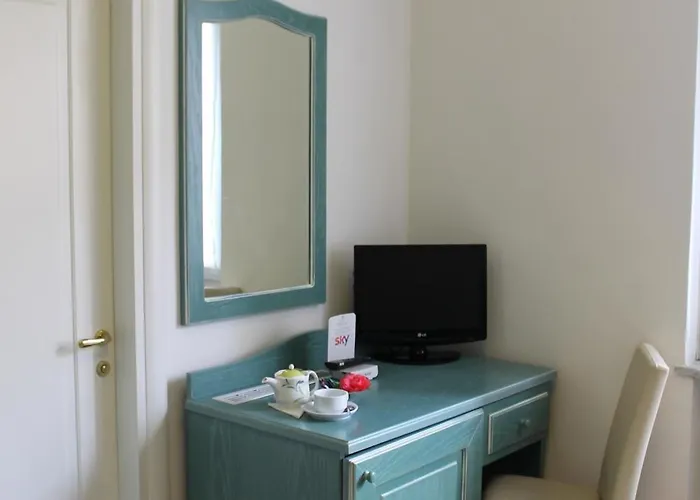 Riviera Hotel 3*