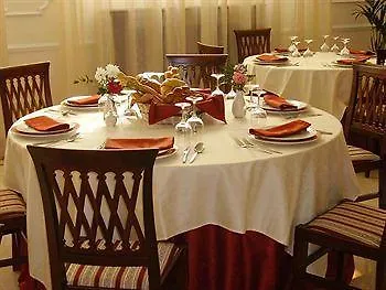 מלון Riviera 3*