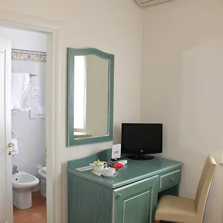 Riviera 3* ואראצה