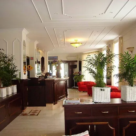 Riviera 3*