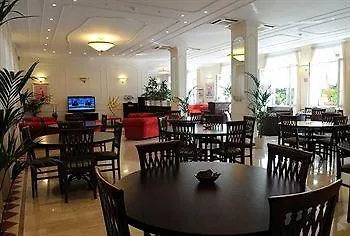 Riviera 3* ואראצה