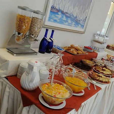 Riviera 3*